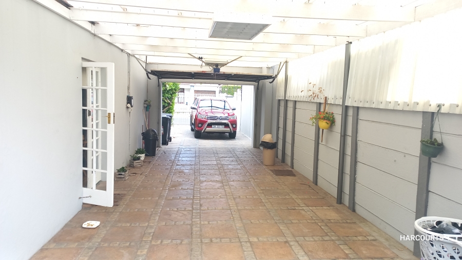 To Let 1 Bedroom Property for Rent in Lansdowne Western Cape